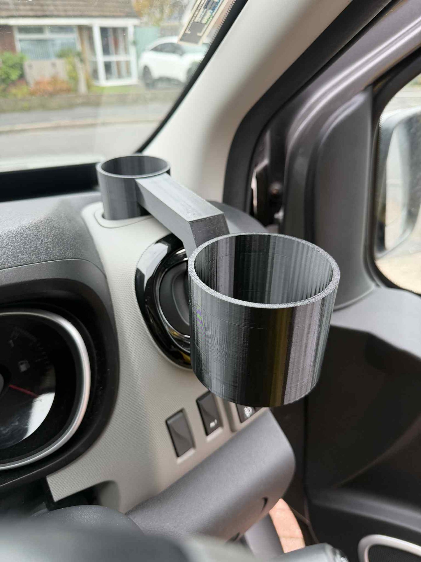 Vauxhall Vivaro Cup Holder Extension {MILWAUKEE CUP}
