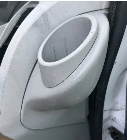 Renault / vauxhall cup holder